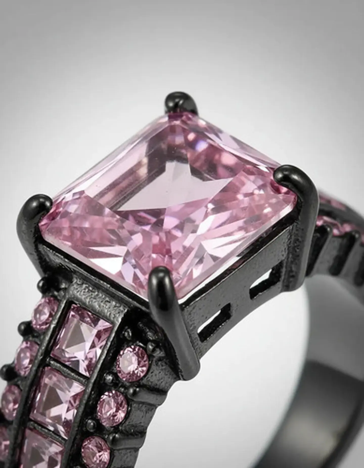 Anillo Vintage Moderno Negro Para Mujeres Con Piedra Cz Lujo 18