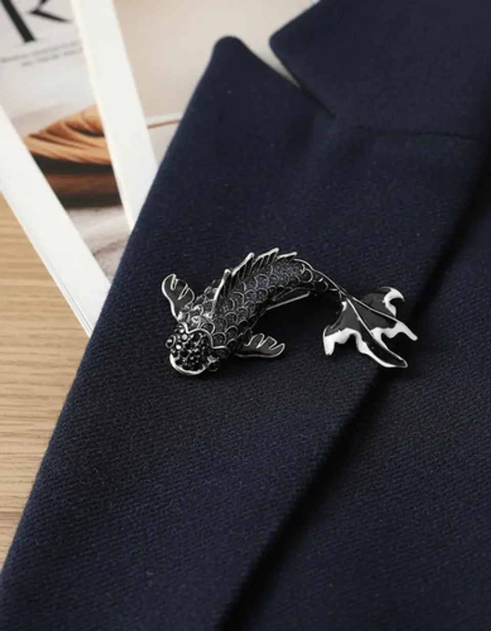 Broche De Alfiler Para Hombre Y Mujer Pez Koi Rojo Esmaltado 16
