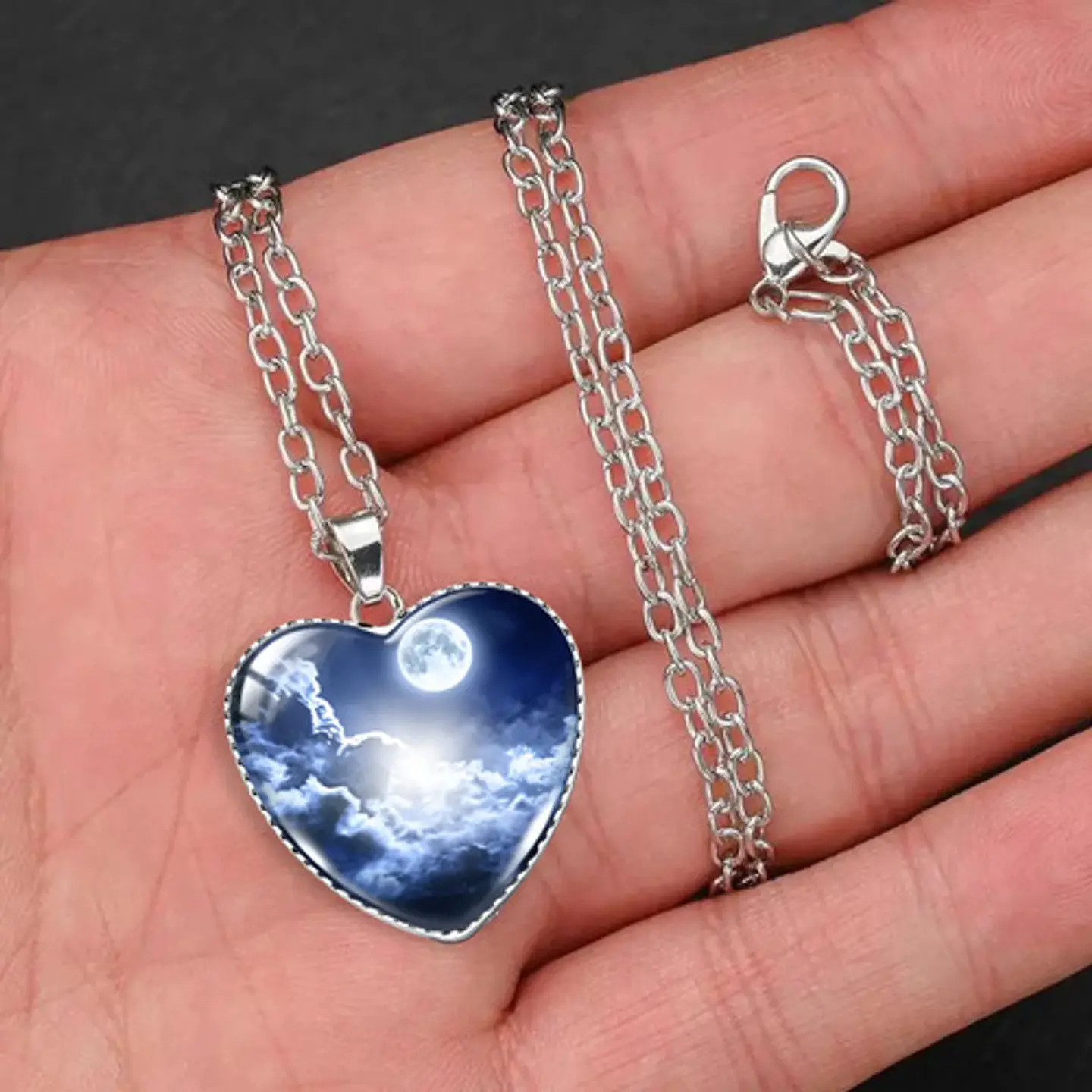 Collar Para Hombres Y Mujeres Dije Corazón Nebulosa Galaxia 34