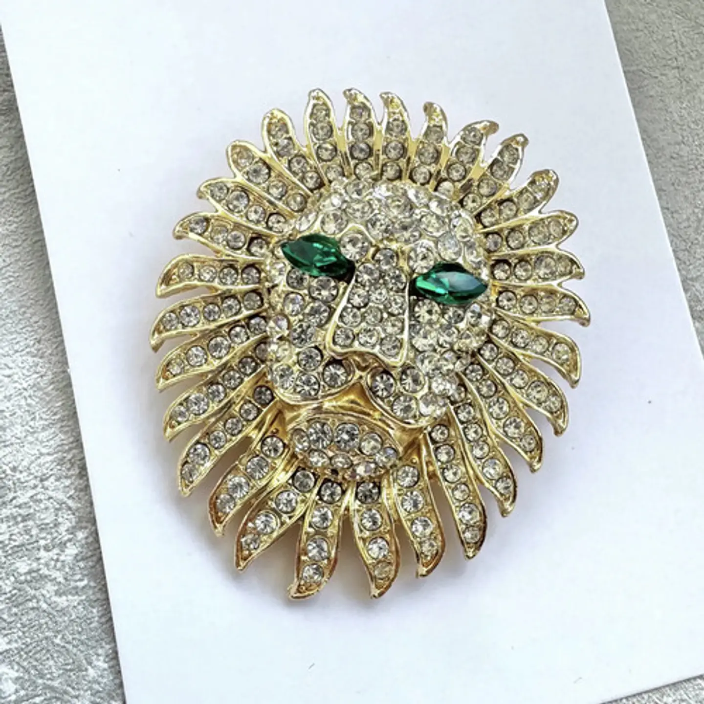 Broche De Alfiler Para Hombre Y Mujer León Imperial Cristal 2