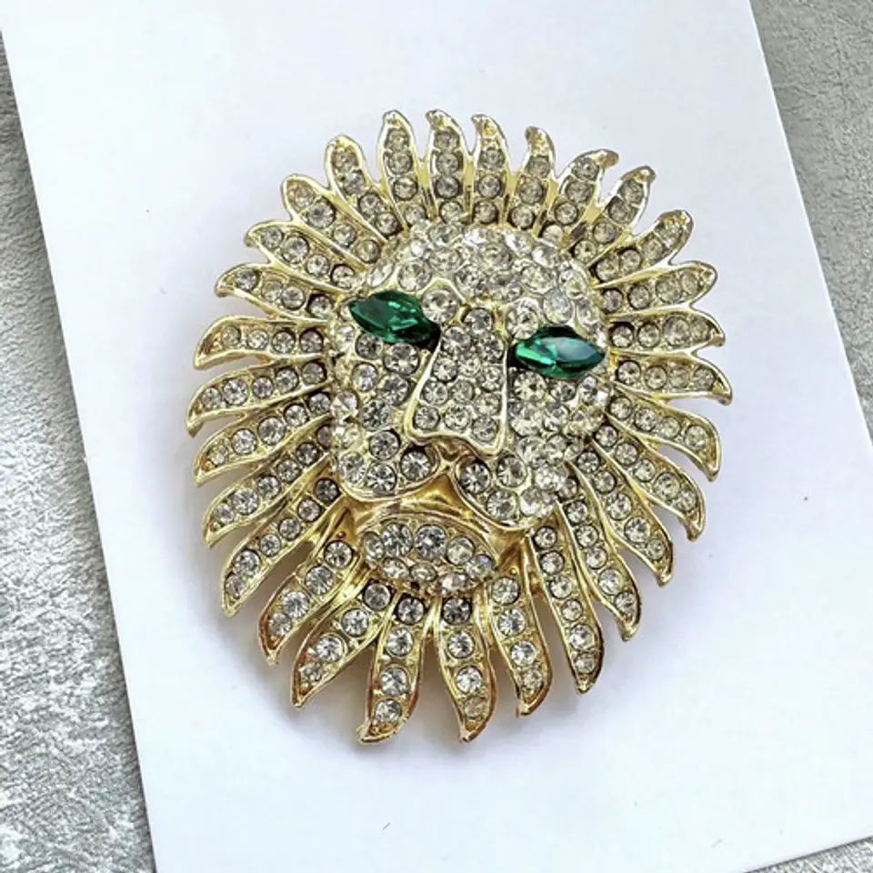 Broche De Alfiler Para Hombre Y Mujer León Imperial Cristal 2