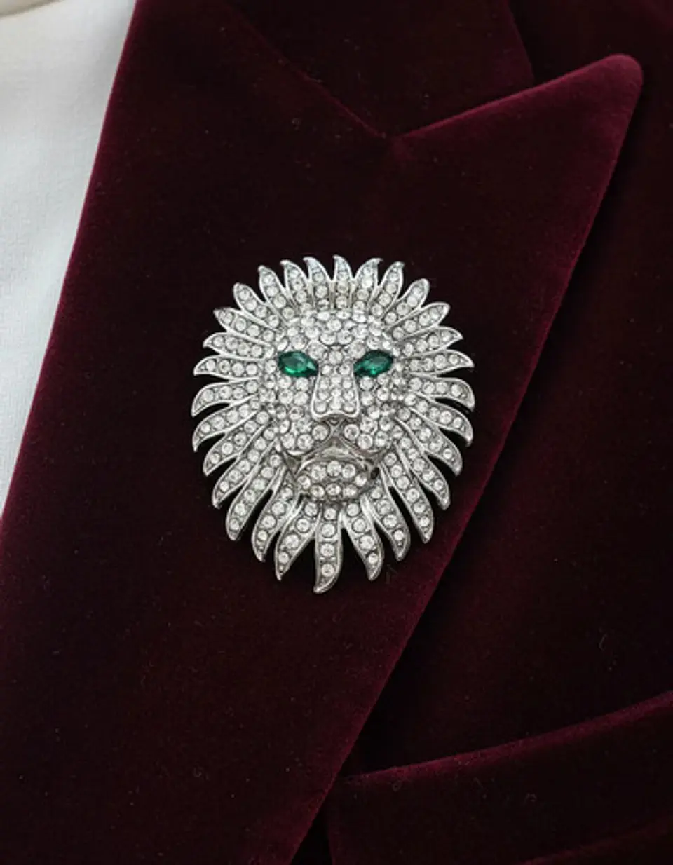 Broche De Alfiler Para Hombre Y Mujer León Imperial Cristal 19