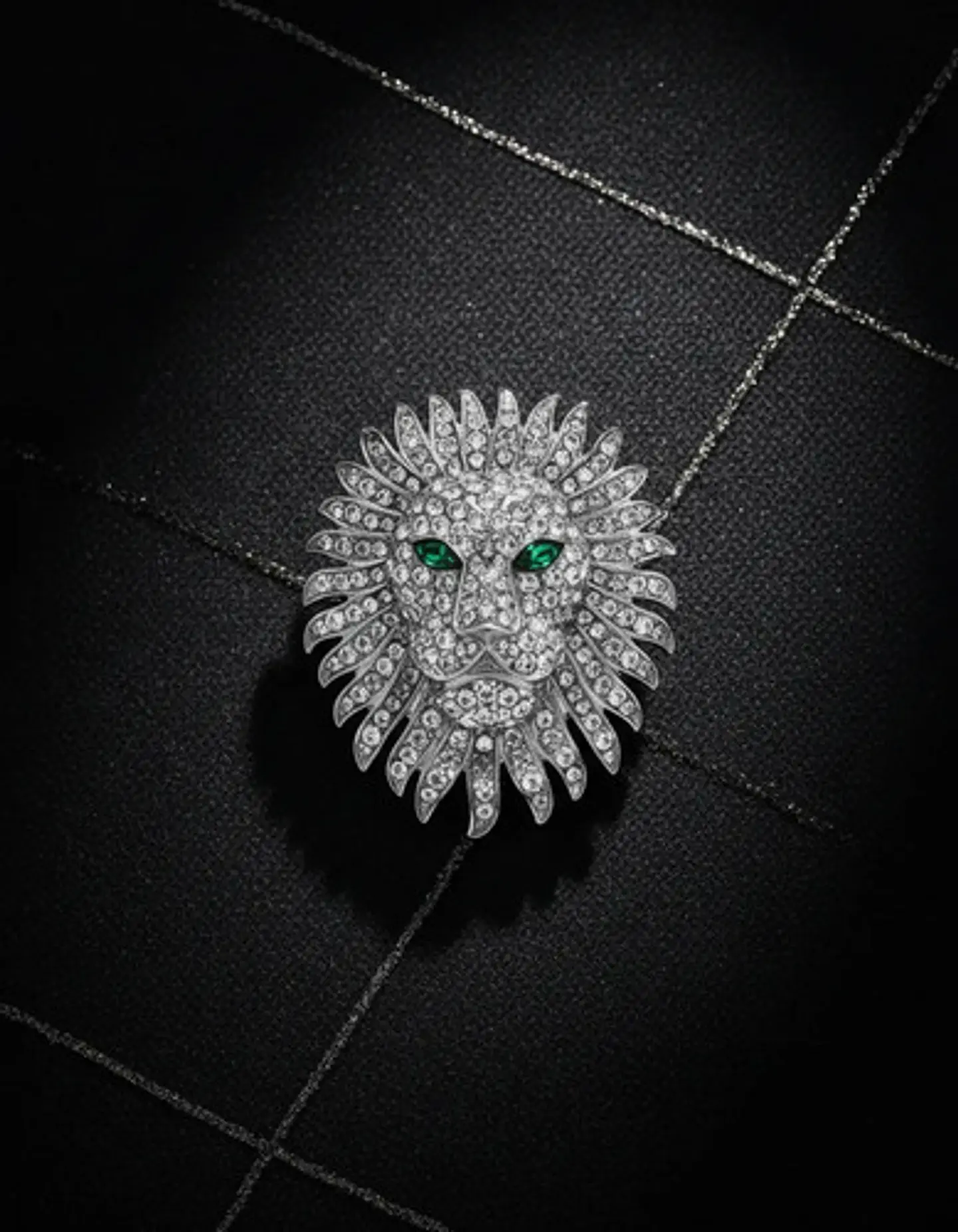 Broche De Alfiler Para Hombre Y Mujer León Imperial Cristal 20