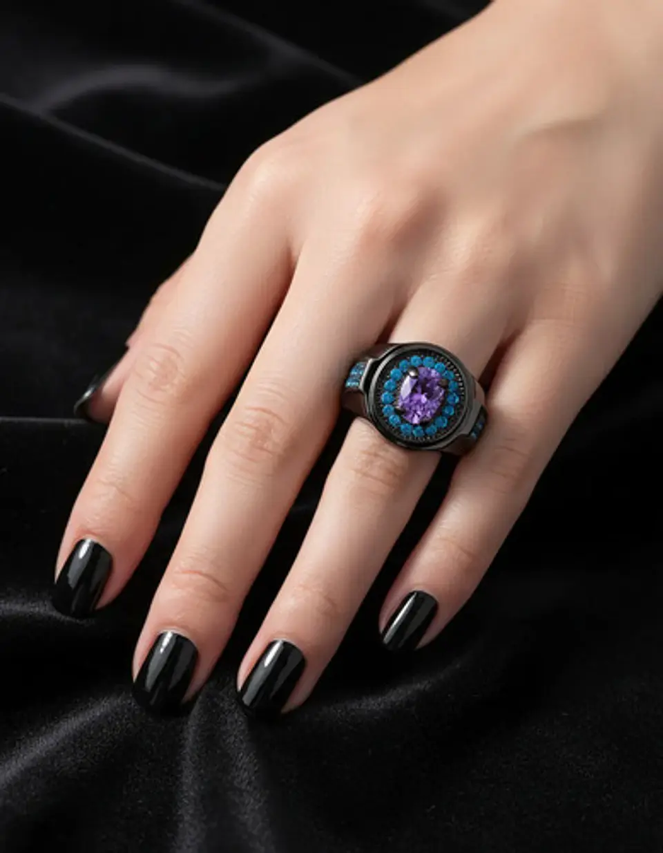 Anillo Moderno Negro Para Mujeres Sello Con Halo Piedras Cz 17