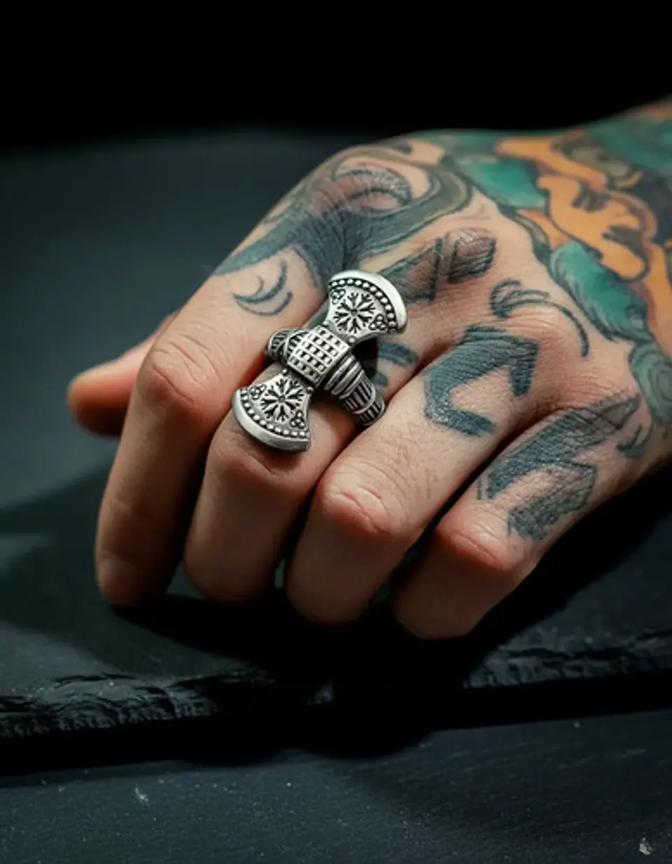 Anillo Para Hombres Vikingo De Acero Color Plata Halo Hacha 10