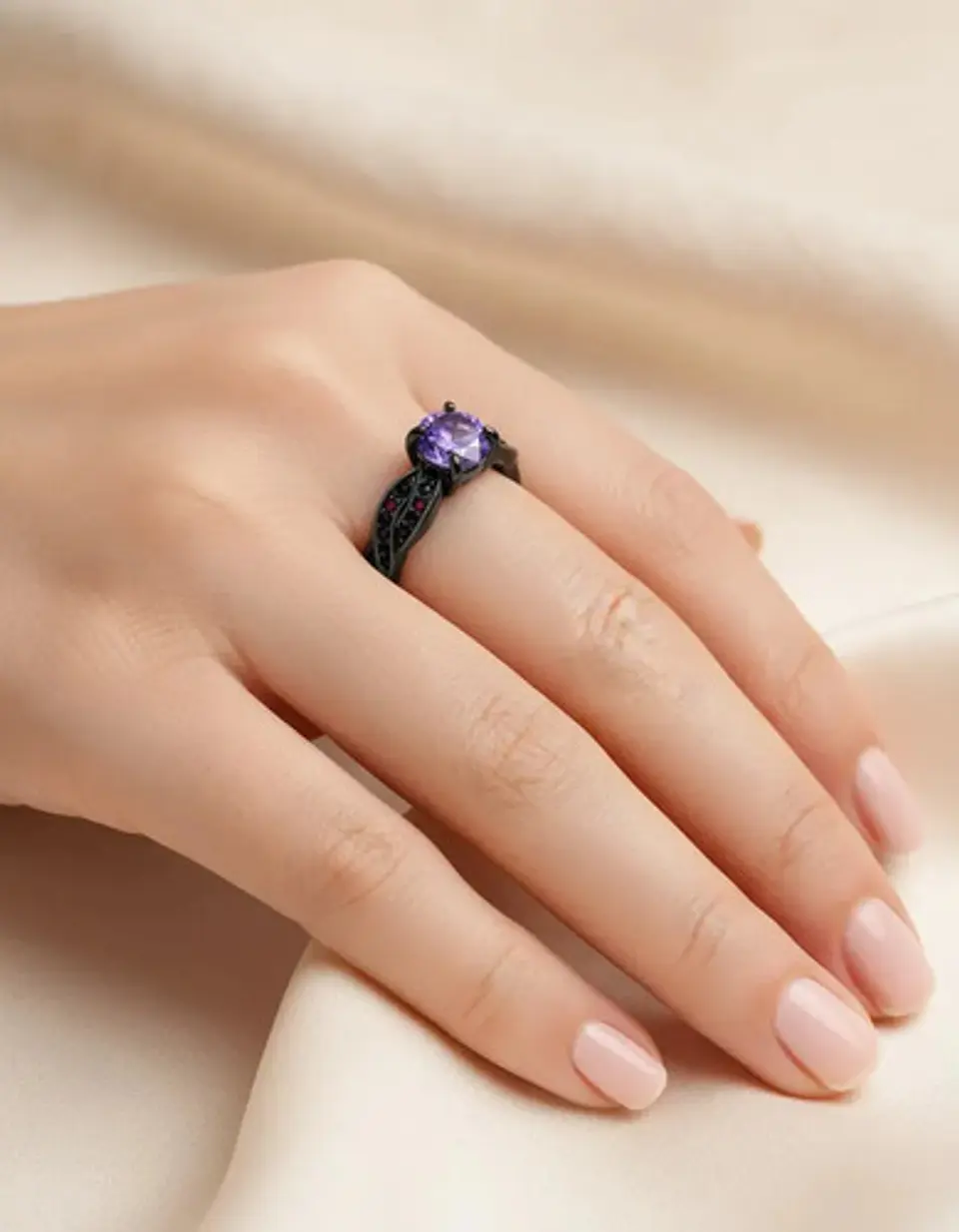 Anillo Moderno Negro Para Mujeres Elegante Cz Corte Redondo 3