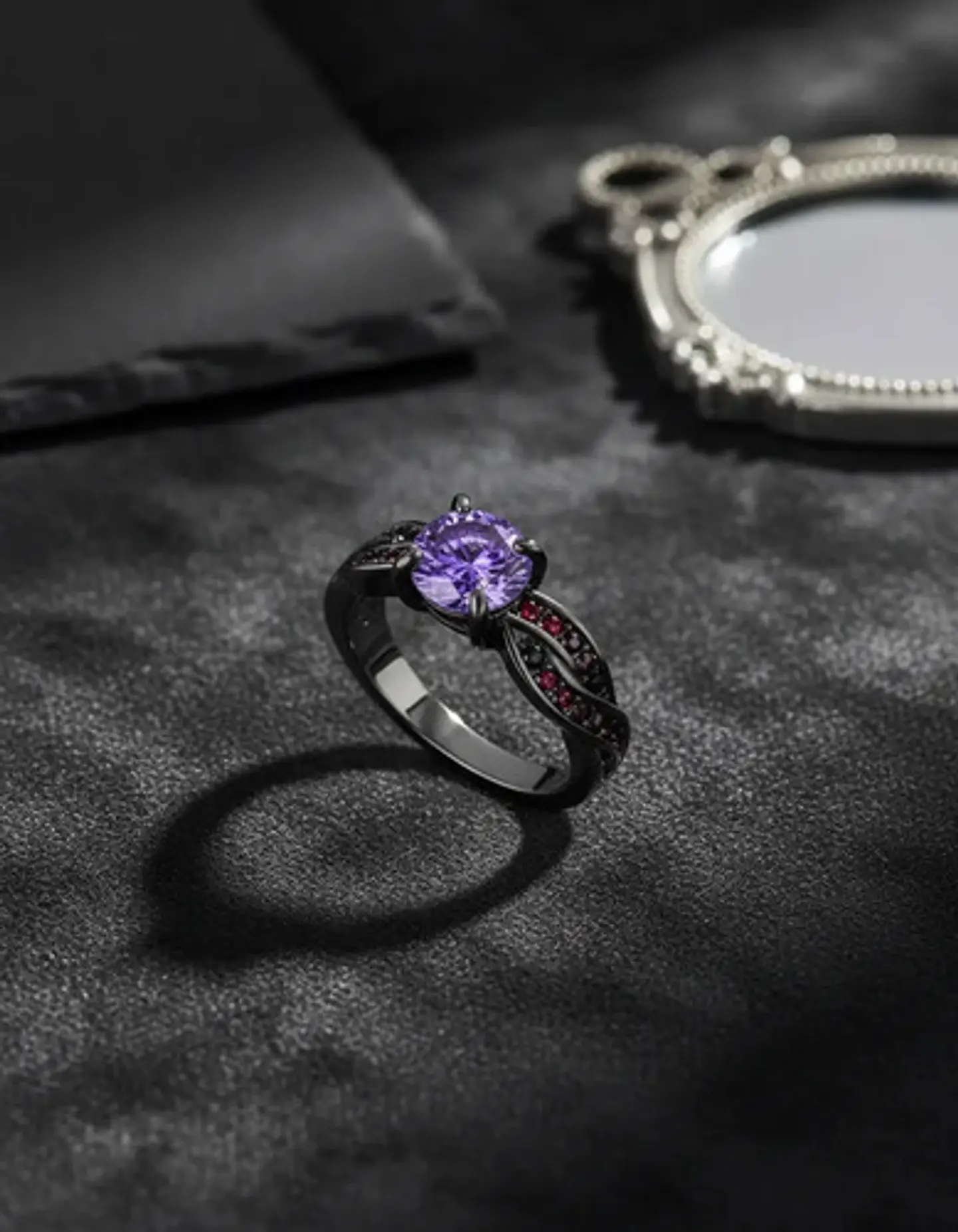 Anillo Moderno Negro Para Mujeres Elegante Cz Corte Redondo 7