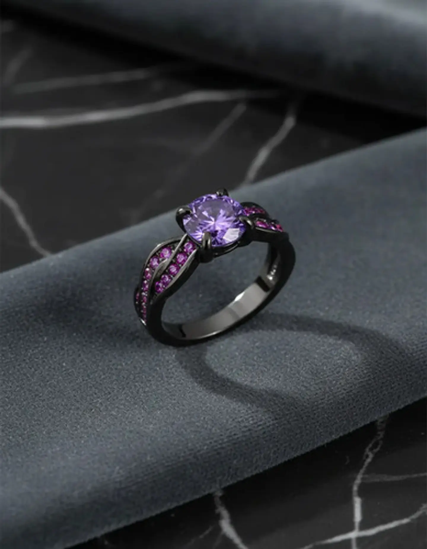Anillo Moderno Negro Para Mujeres Elegante Cz Corte Redondo 8