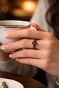 Anillo Moderno Negro Para Mujeres Elegante Cz Corte Redondo - Miniatura 14