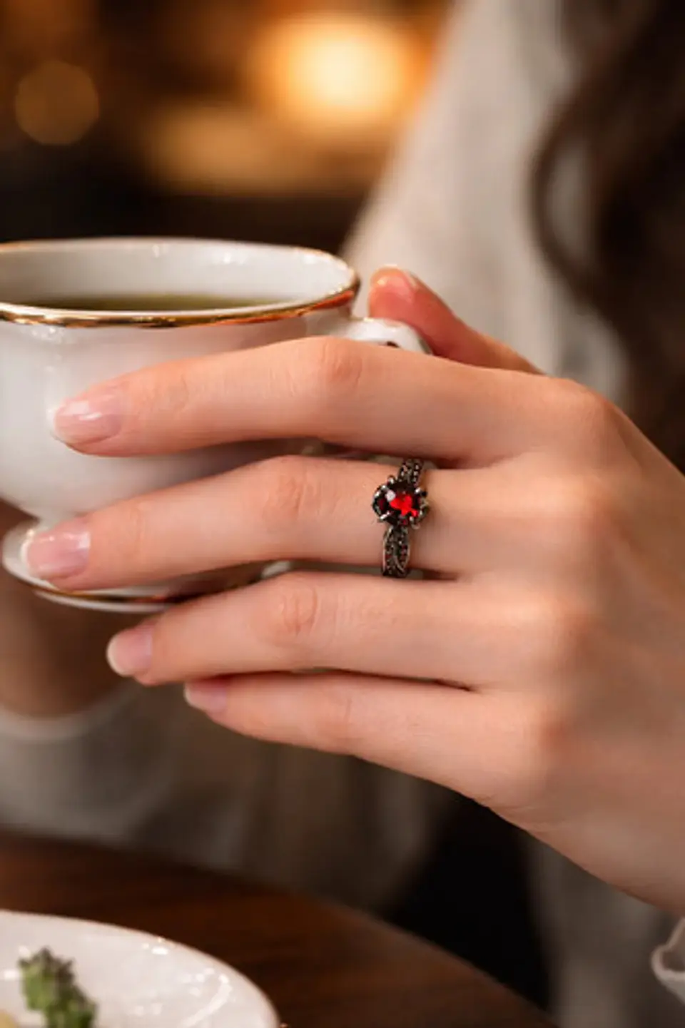 Anillo Moderno Negro Para Mujeres Elegante Cz Corte Redondo 14