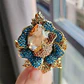 Broche De Alfiler Para Mujeres Flor Vintage Con Piedras Cz - Miniatura 16
