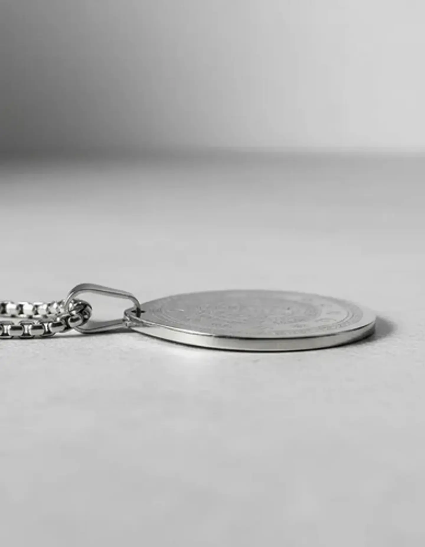 Collar De Acero Para Hombre Y Mujer Dije Heptagrama Alquimia 13