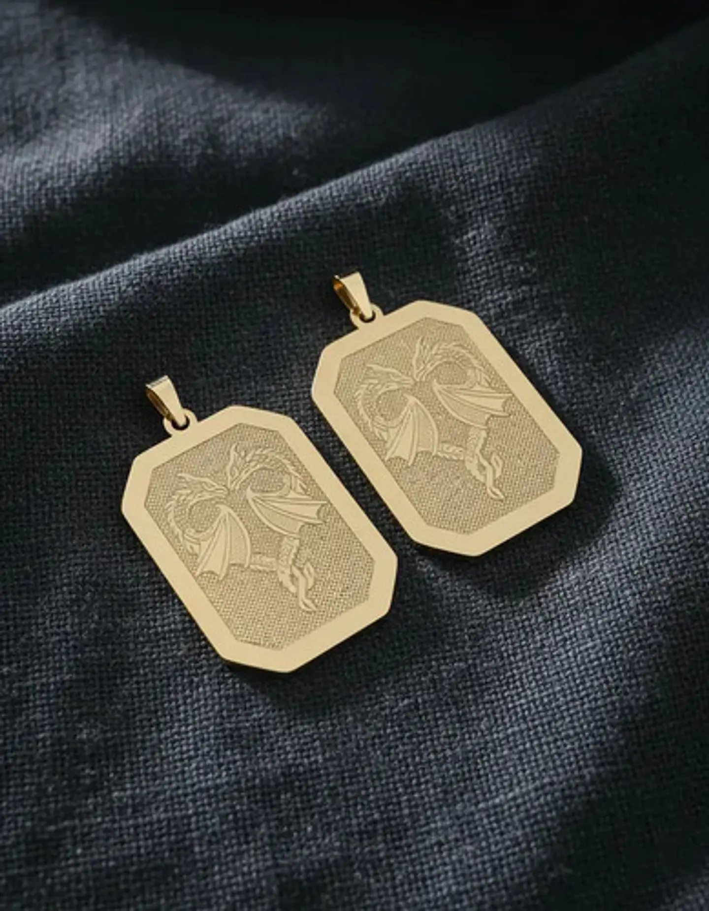 Set 2 Dijes De Acero Para Hombre Placa Grabado Dragón Alado 3
