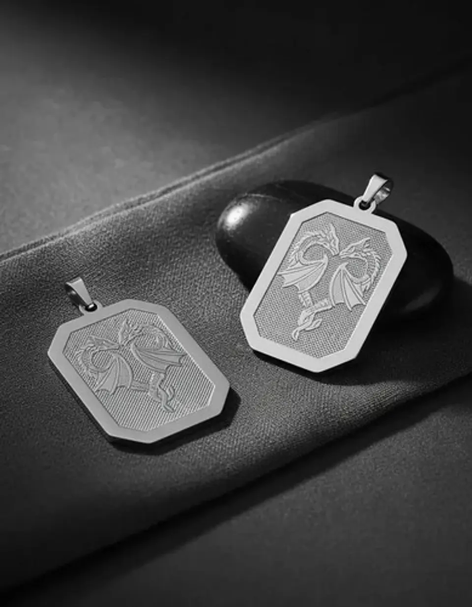 Set 2 Dijes De Acero Para Hombre Placa Grabado Dragón Alado 13