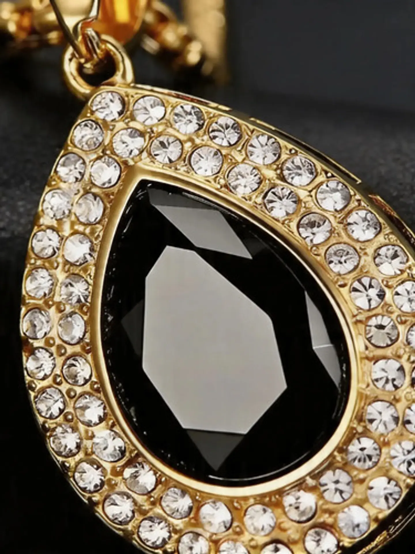 Collar De Acero Color Oro Para Hombre Mujer Dije Gota Piedra 17