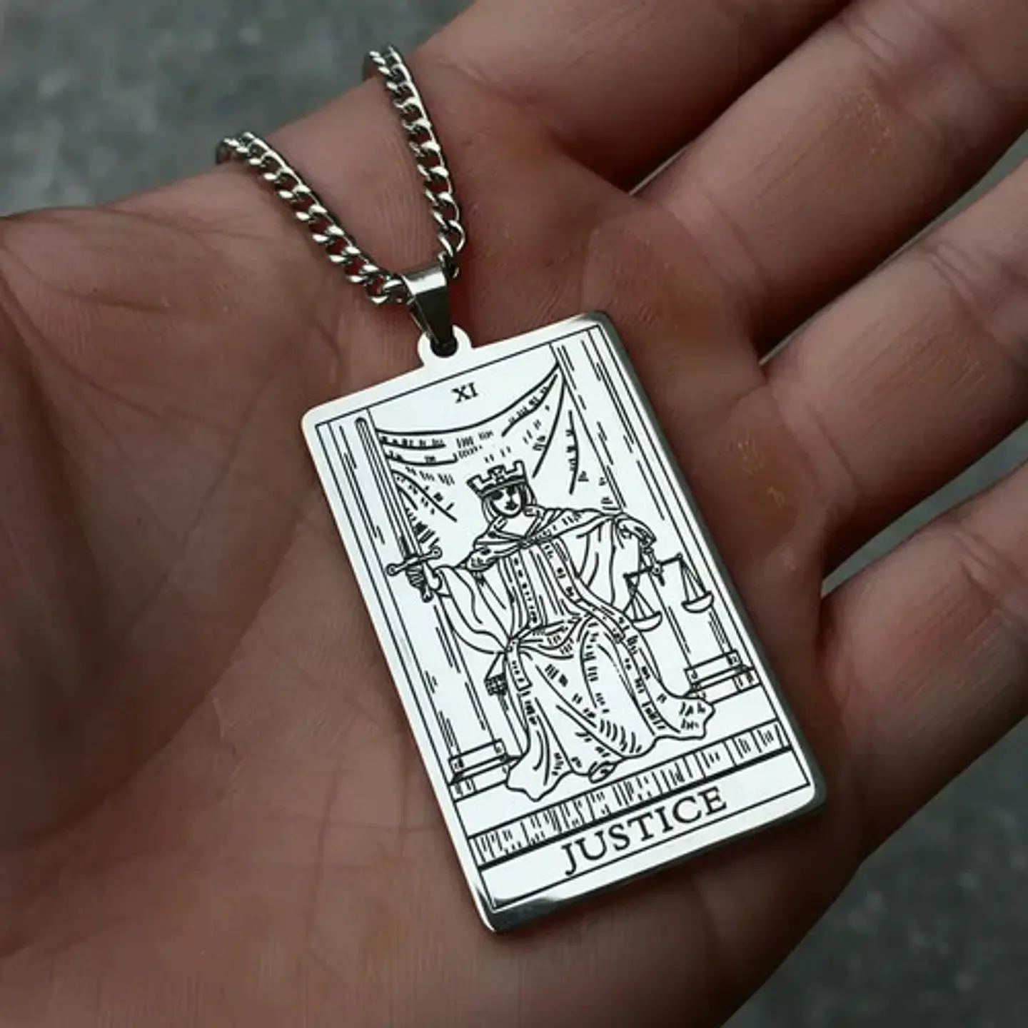 Collar De Acero Para Hombre Y Mujer Dije Tarot La Justicia 15