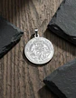 Set 2 Dijes Vikingos De Acero Para Hombre Medallas Dios Odin - Miniatura 14