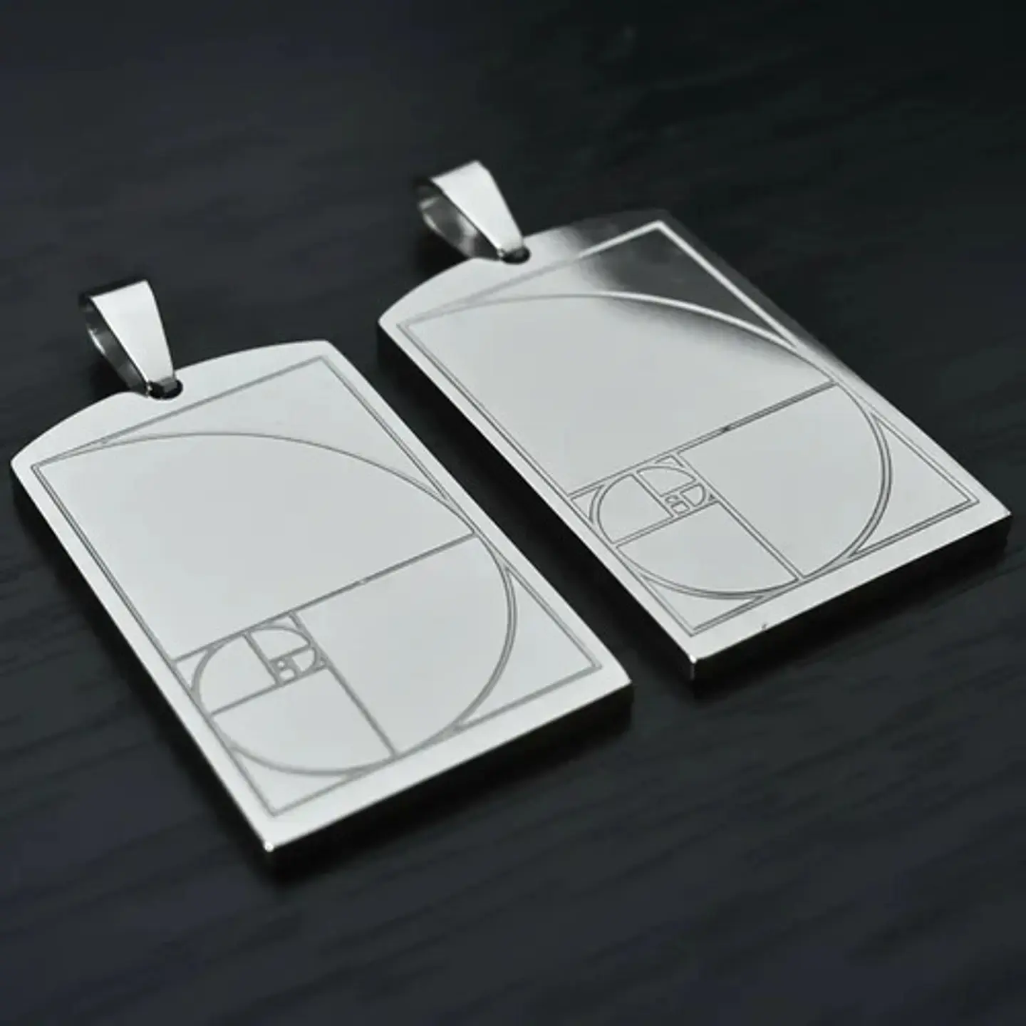 Pack X2 De Acero Para Hombre Y Mujer Dijes Espiral Fibonacci 20