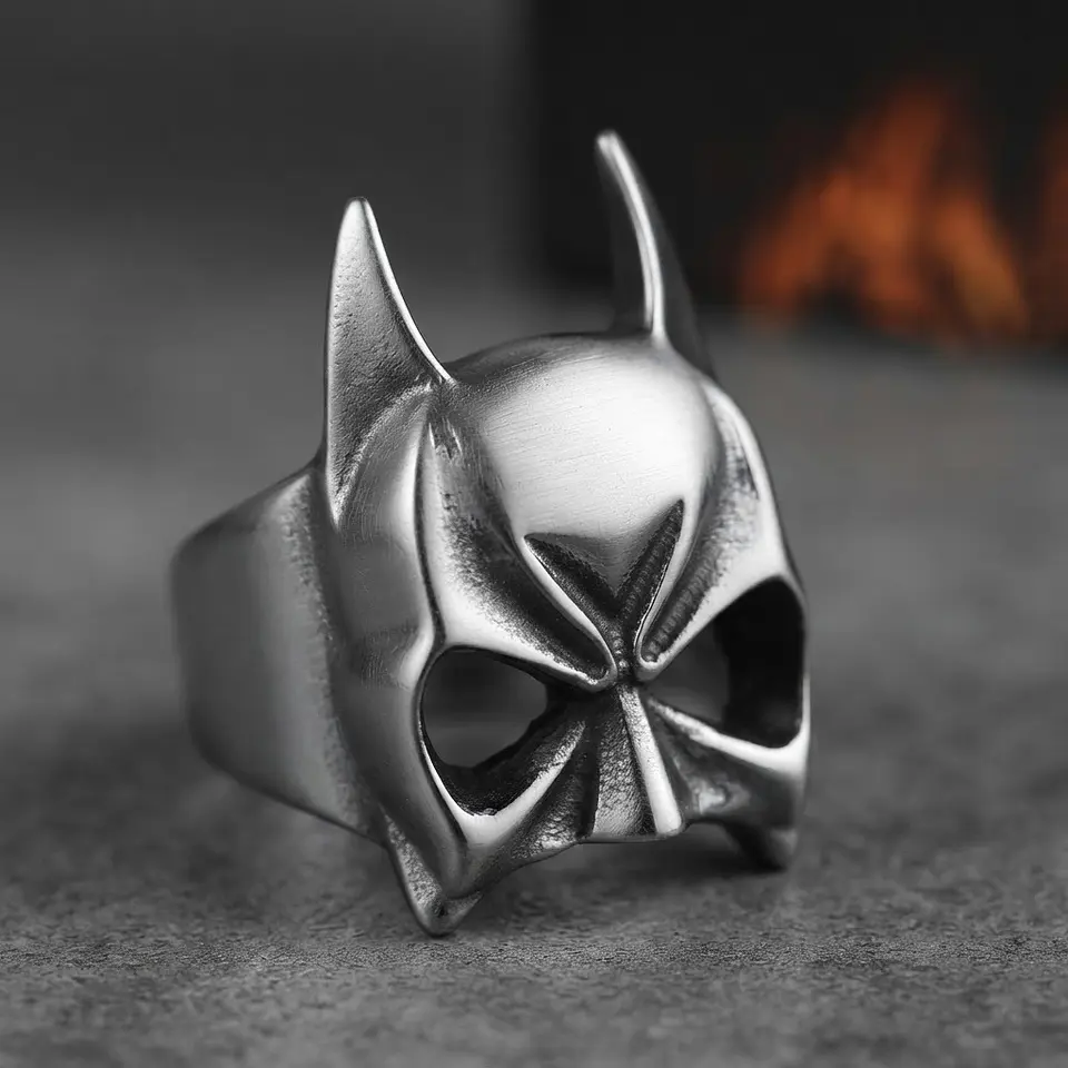 Anillo en Acero para hombre mascara Batman Murcielago 4