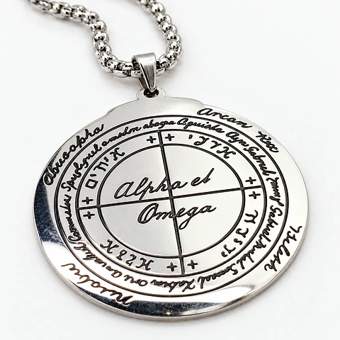 Collar Talismán Amuleto Color Plata Acero Inoxidable Hombre