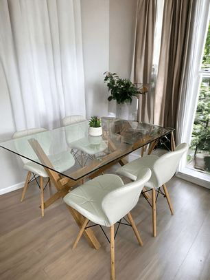 Comedor Mesa Rectangular Vidrio Elite 140x90 cm + Sillas Radar