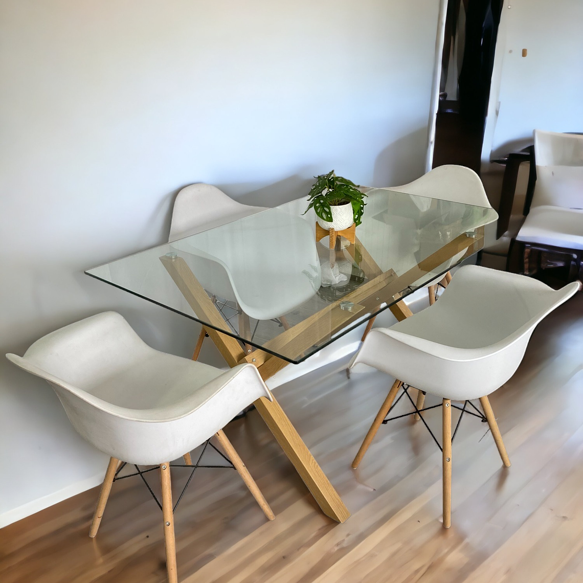 Comedor Mesa Rectangular De Vidrio Elite 140x90 cm + Butacas Eames 1