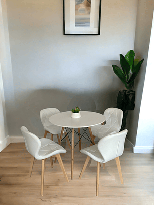 Comedor Mesa Redonda Melamina Eames Blanca + Sillas Radar Fiori