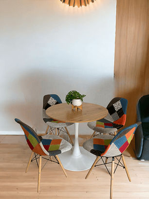 Comedor Mesa Redonda Tulip Madera + Sillas Patchwork