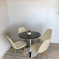 Comedor Mesa Redonda Tulip Cuarzo Negra + Sillas Scoop - Miniatura 3