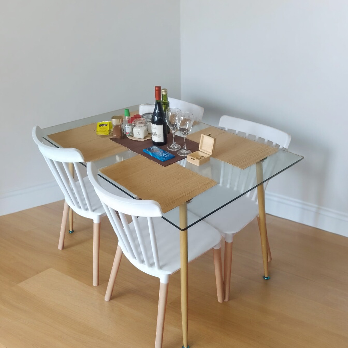 Comedor Mesa Rectangular Vidrio Paris 120x80 cm+ Sillas Winsord 1