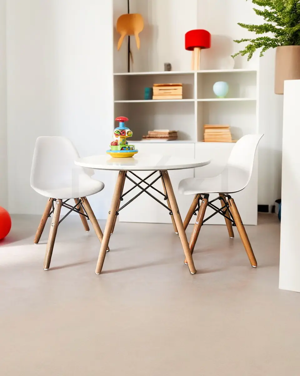 Set Infantil Eames 2 Sillas y Mesa Blanca 2