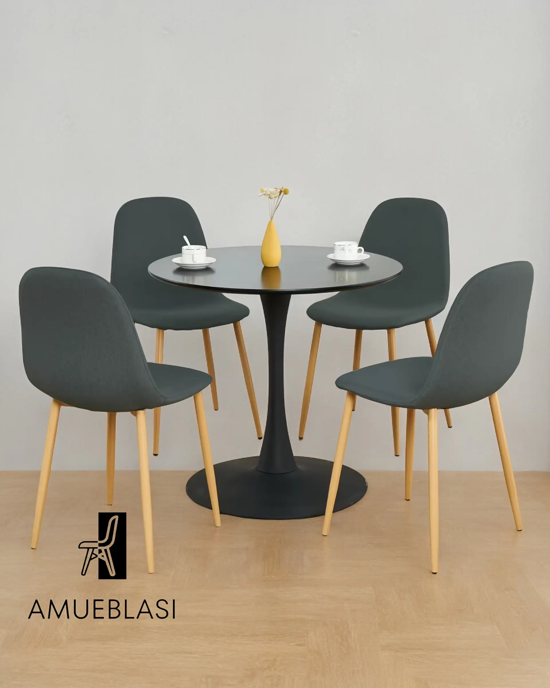 Comedor Redondo Tulip con Sillas Scoop 3
