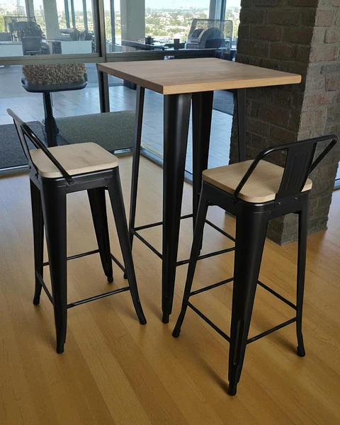 Mesa Bar Tolix + 2 Taburetes Tolix con Respaldo y Asientos con Madera 77 cm