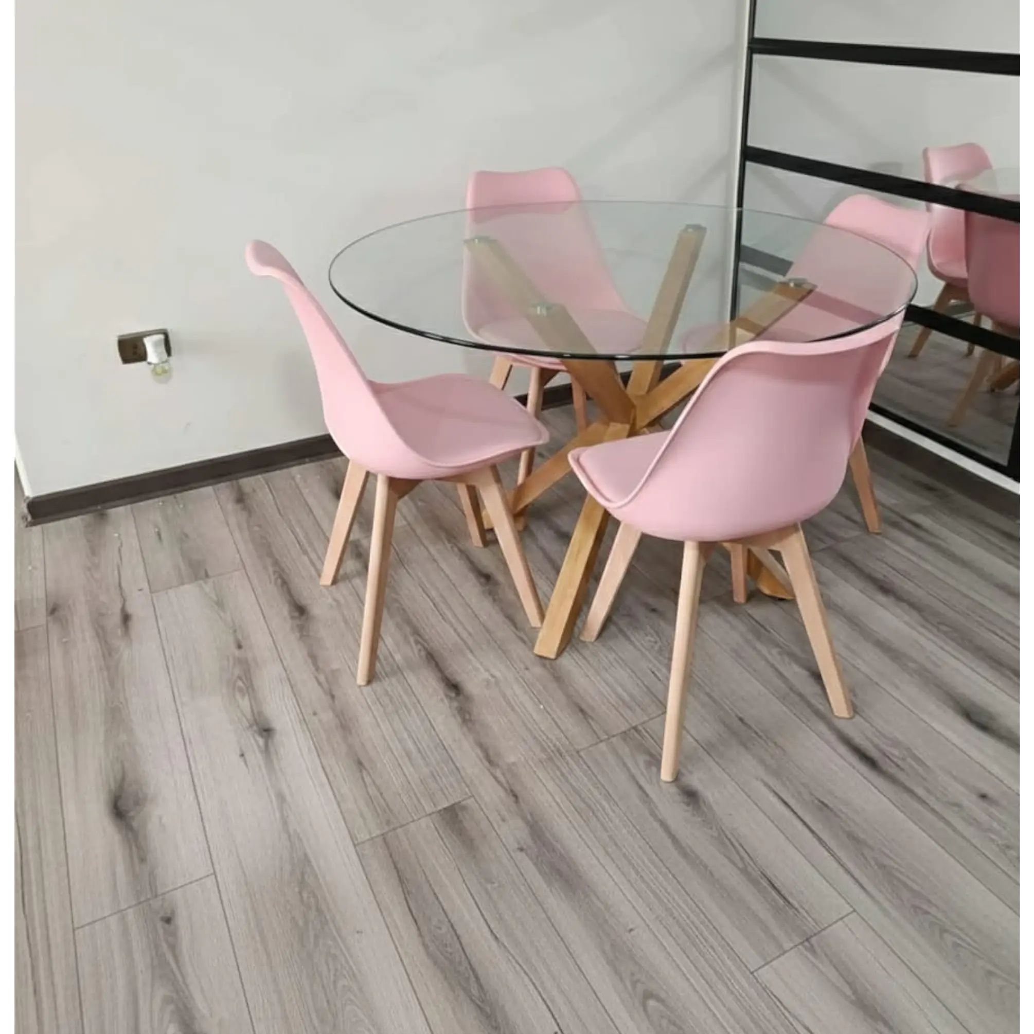 Comedor Redondo Vidrio 4 ó 6 Sillas Tulip – Mesa Madrid 3