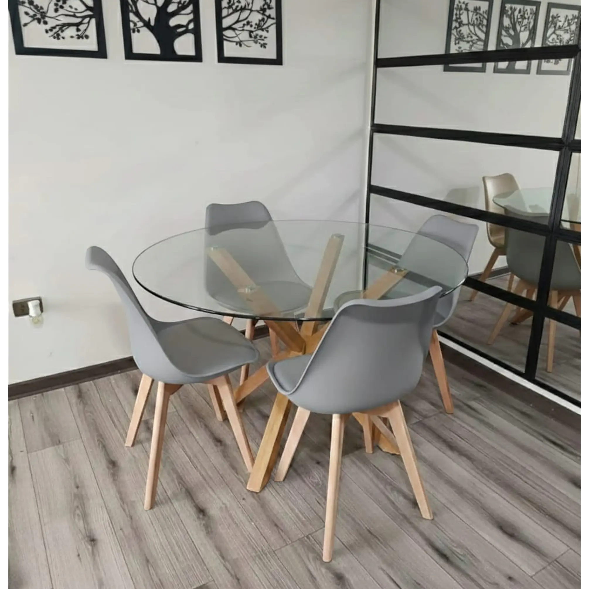 Comedor Redondo Vidrio 4 ó 6 Sillas Tulip – Mesa Madrid 5