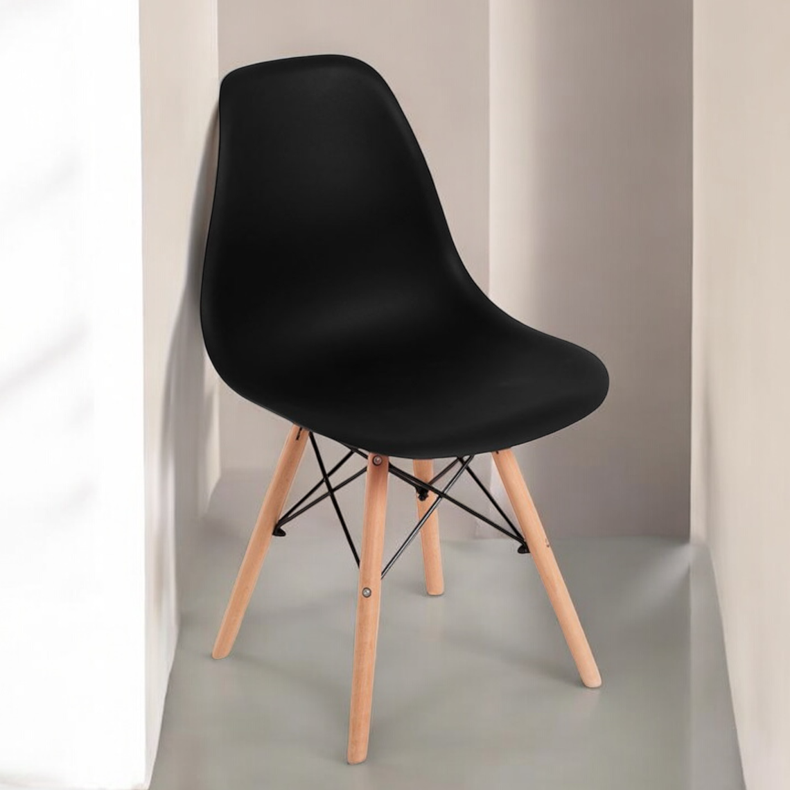 Silla Eames 8