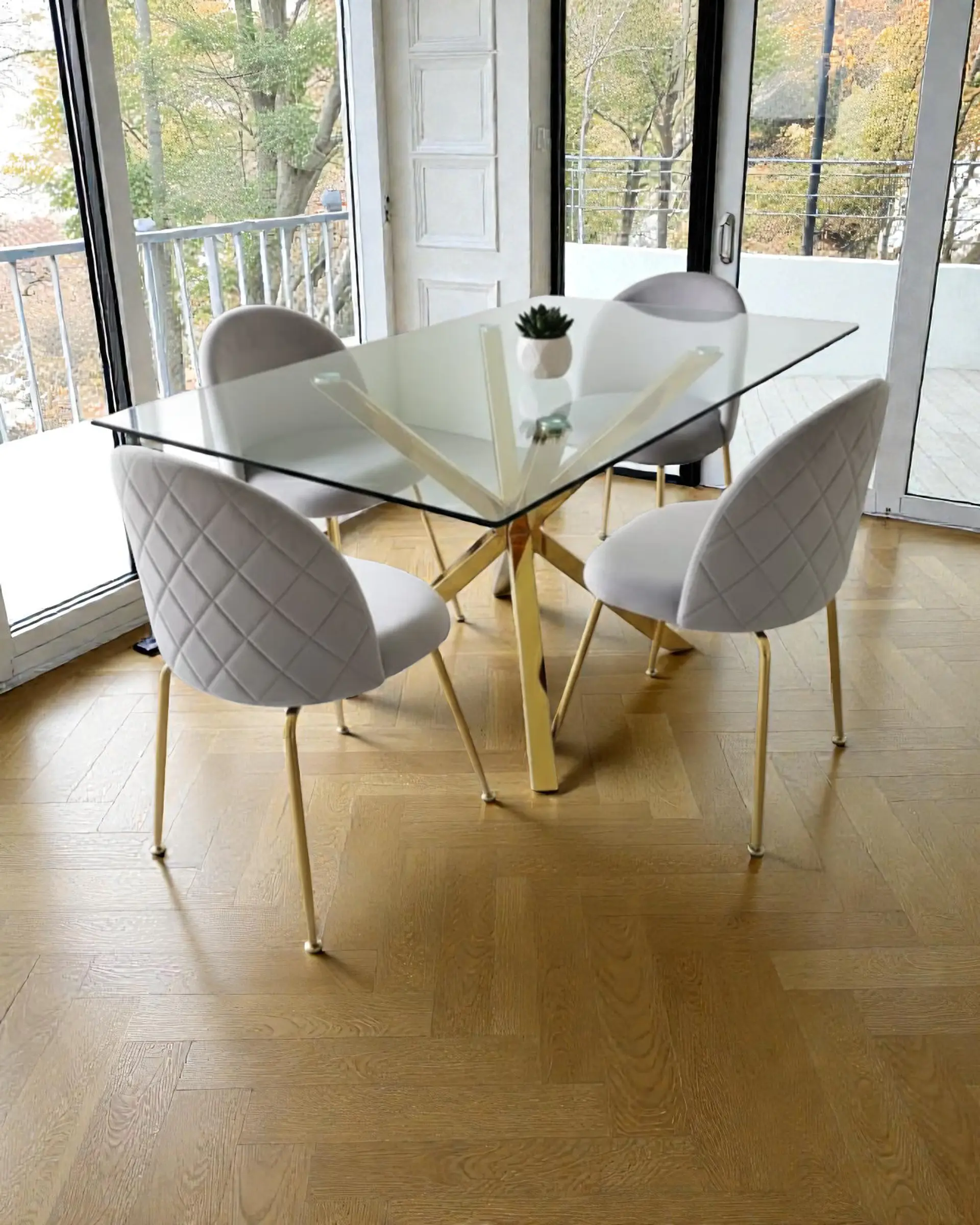Comedor Rectangular Vidrio Madrid Gold con Sillas Luxury Gold  3