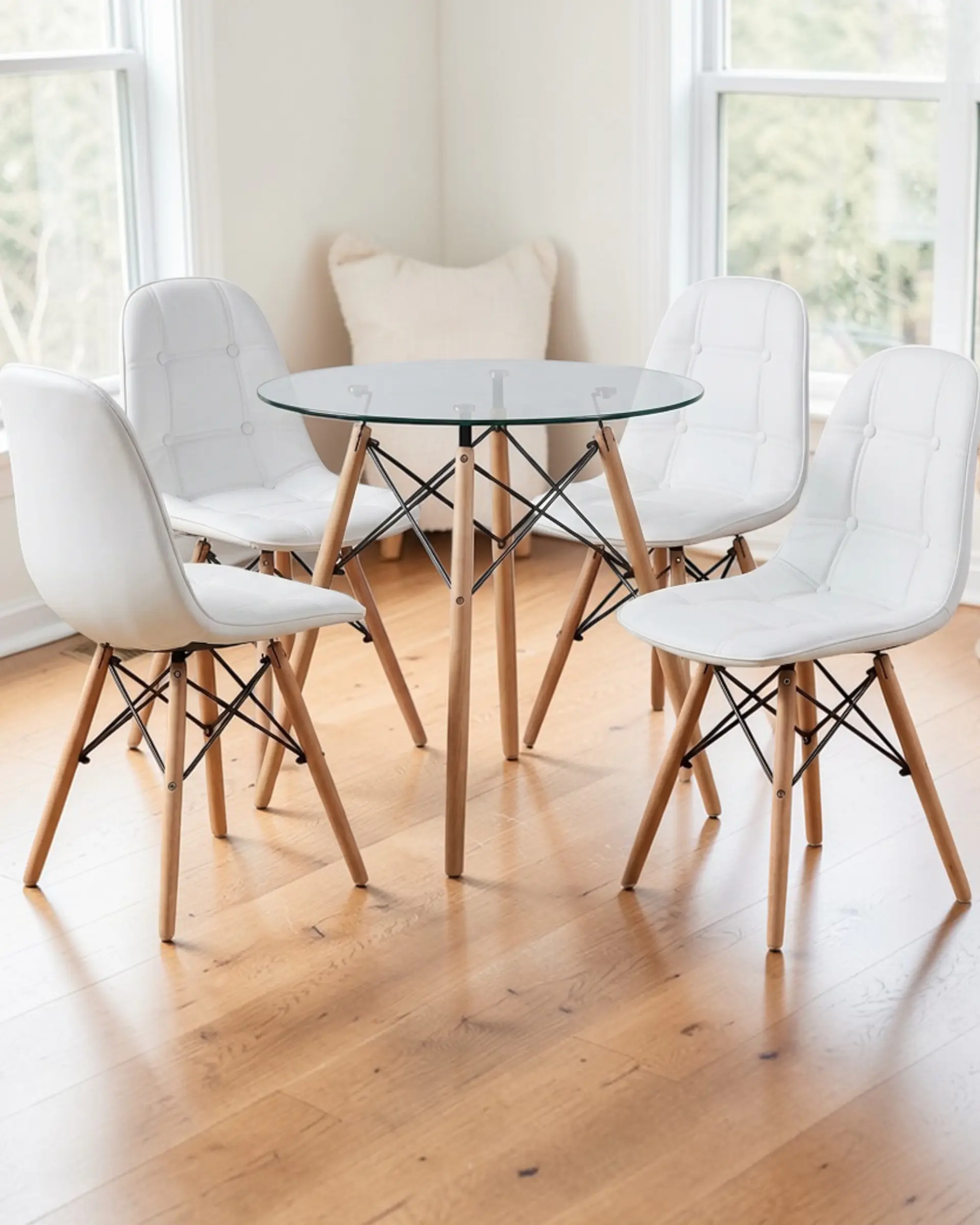 Comedor Redondo Vidrio Eames con Sillas Buckle 2