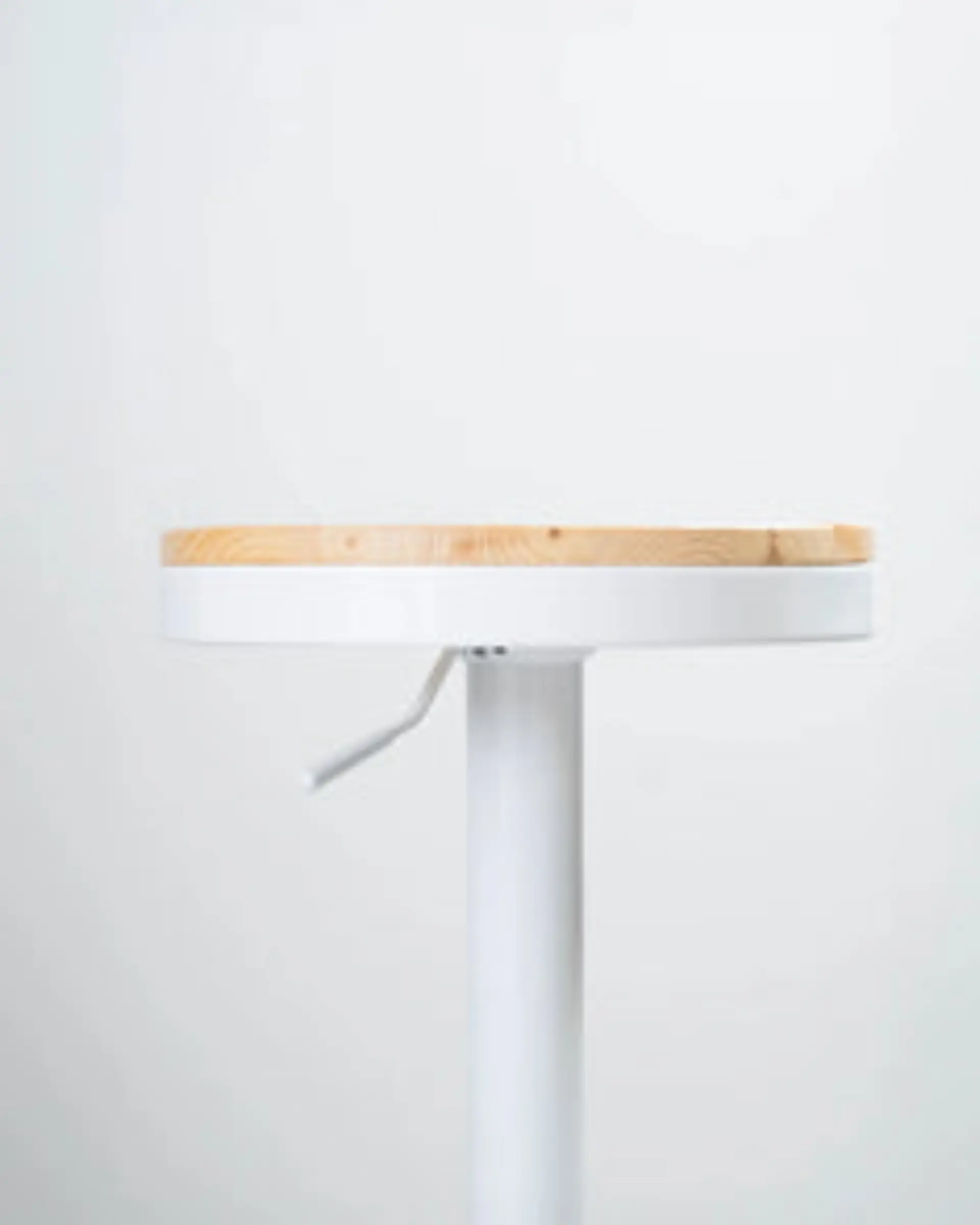 Taburete Bar Industrial Regulable 4