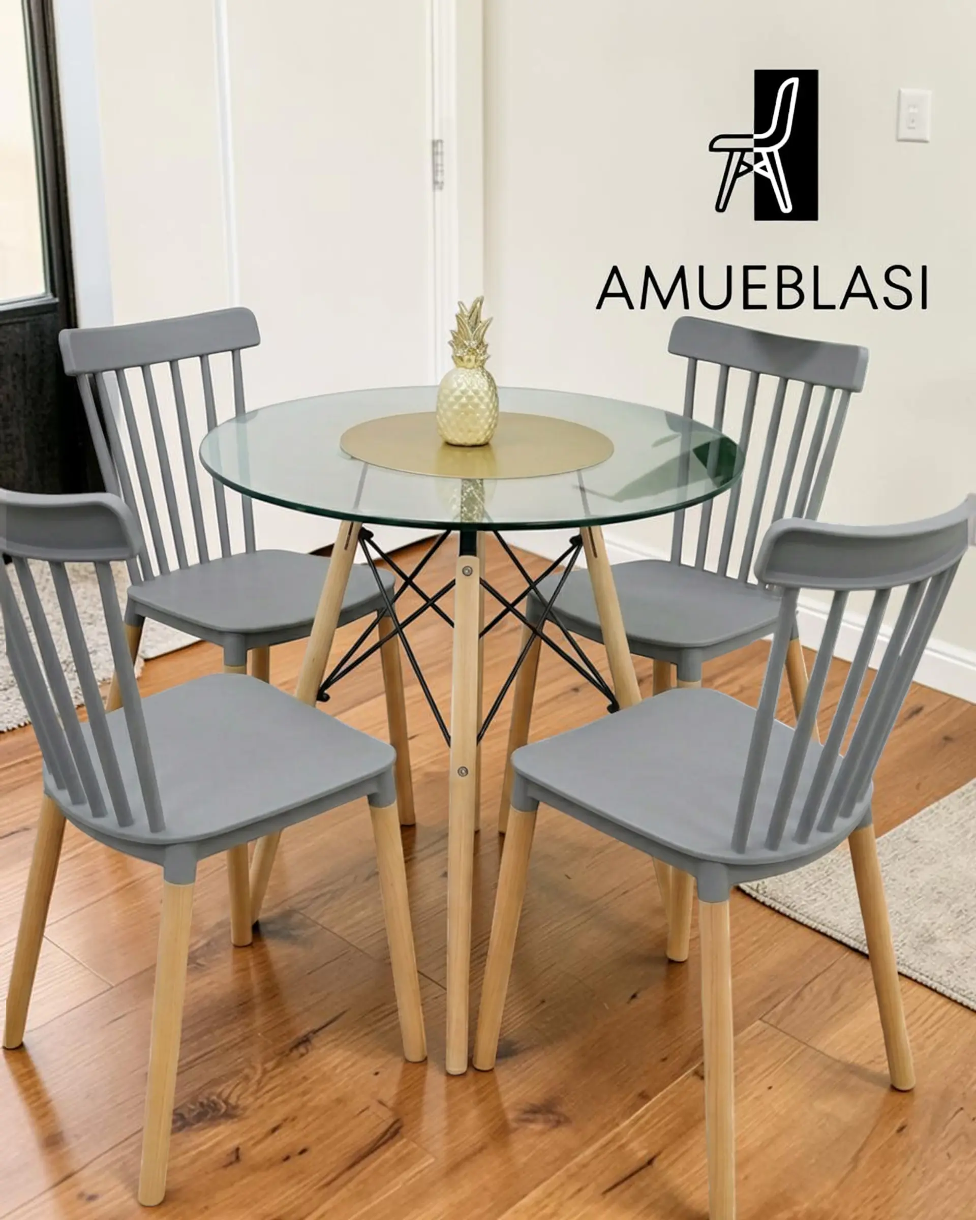 Comedor Redondo Vidrio Eames con Sillas Windsor 1