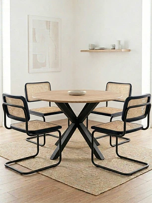 Comedor Redondo Madrid con Sillas Breuer Ratán