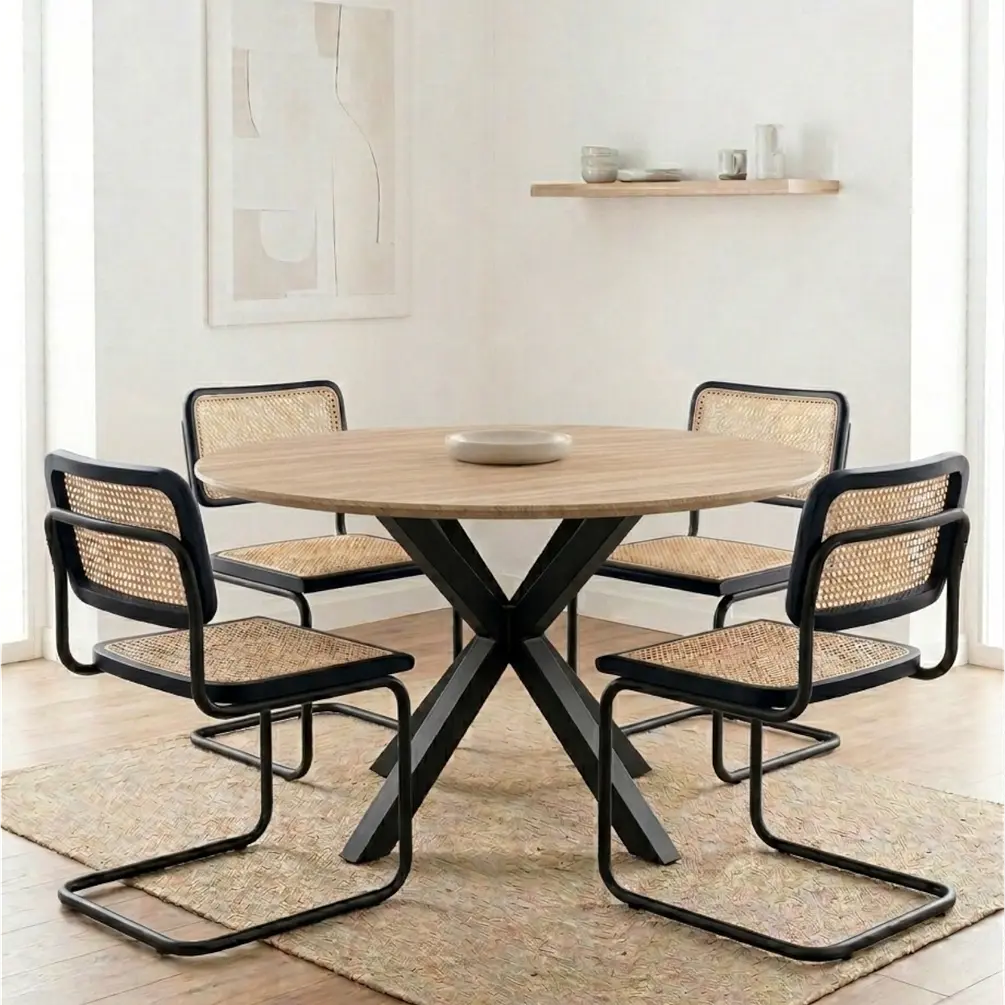 Comedor Redondo Madrid con Sillas Breuer Ratán 7
