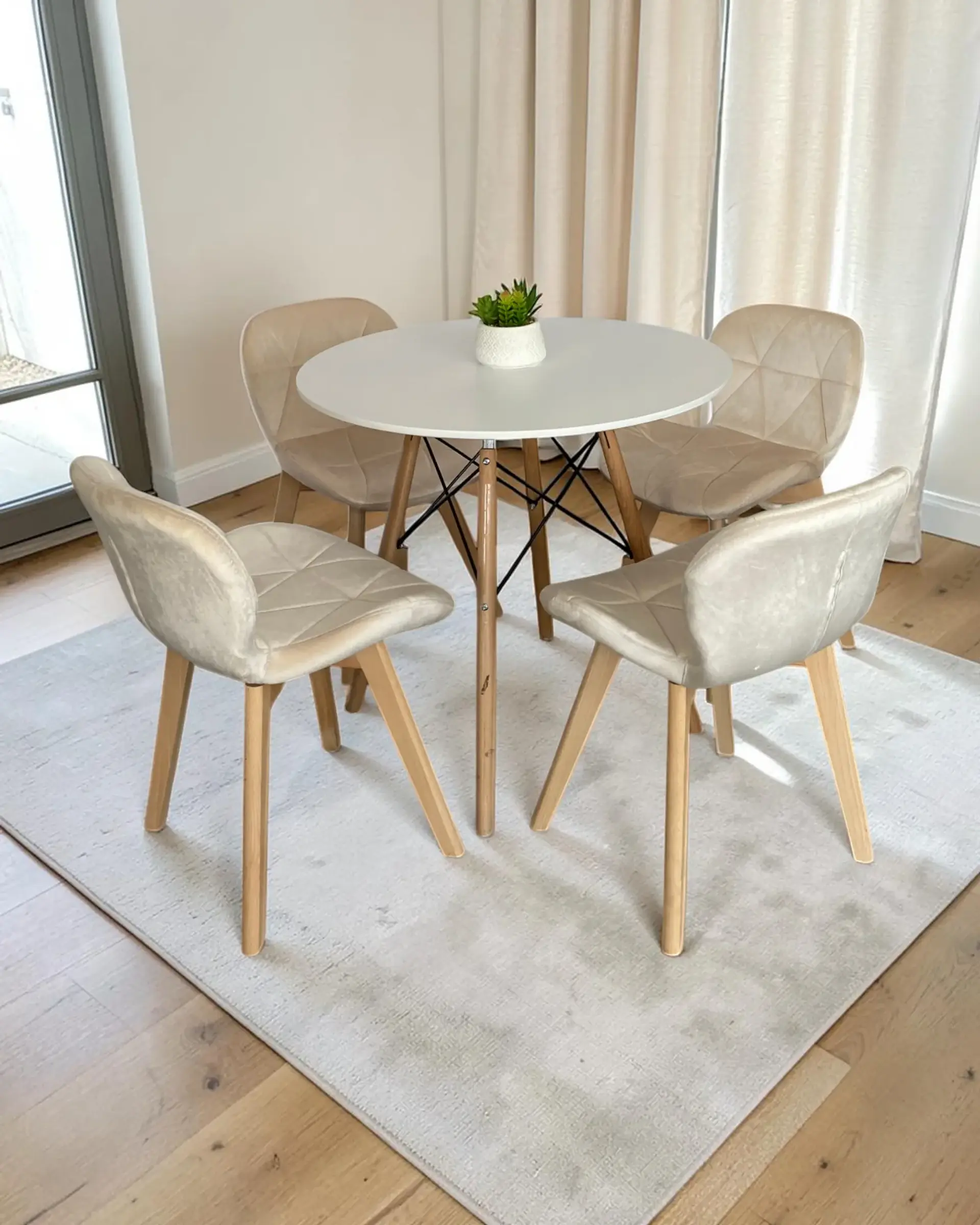 Comedor Redondo Melamina Eames con Sillas Radar Velvet 1