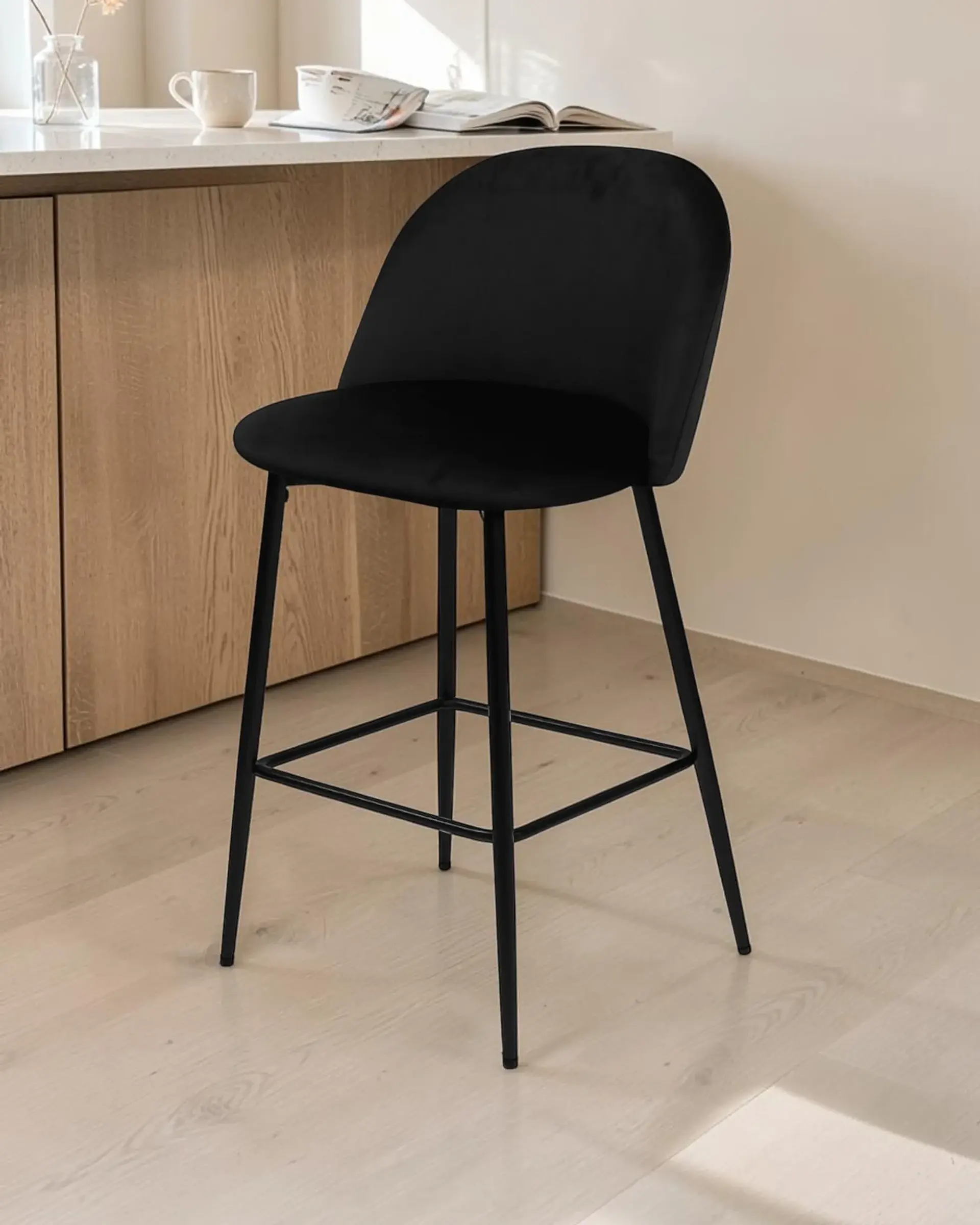 Taburete Luxury Velvet con Patas Negras 65 cm 6