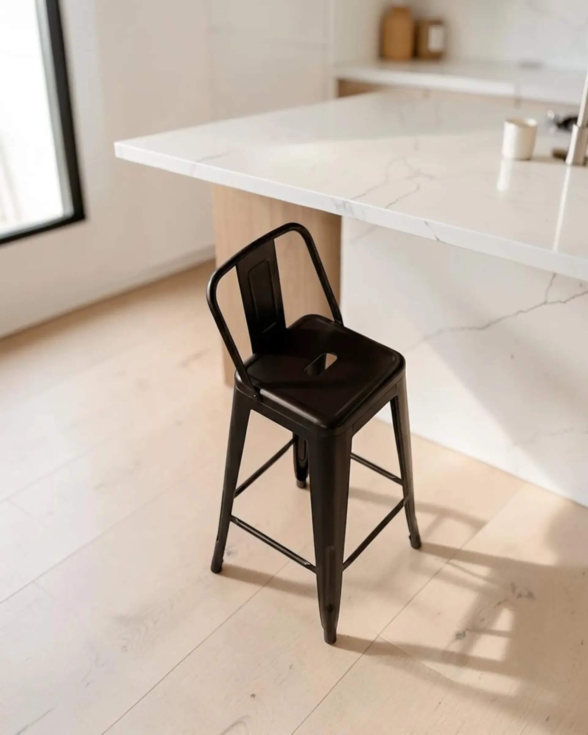 Taburete Tolix con Respaldo 66 cm 3