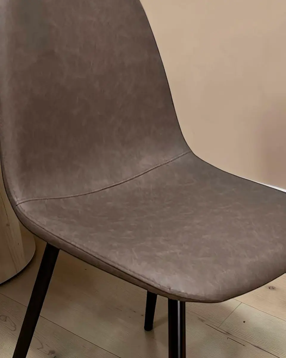 Comedor Rectangular de Vidrio Elite con Sillas Scoop PU 4