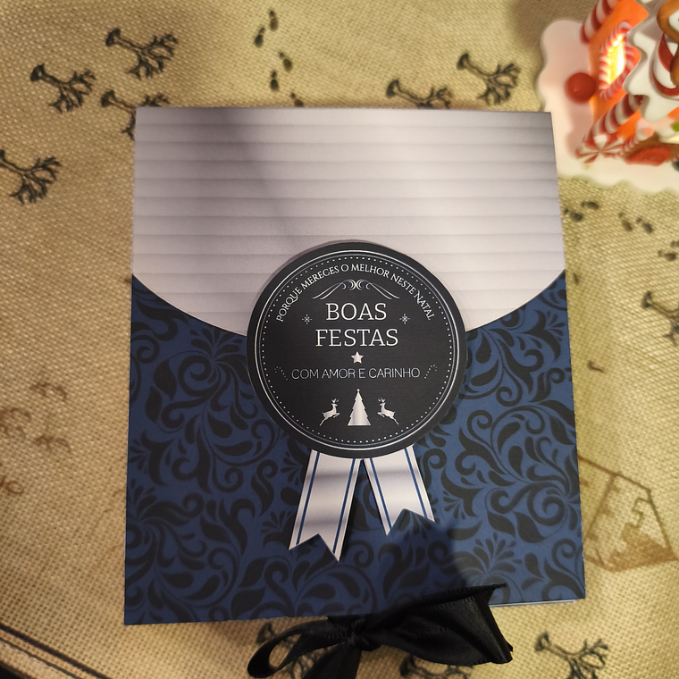 Caixa com Mini Bebida e Porta-chaves personalizados 5