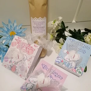 Caixa com Rosas de Sabão  e 3 Napolitanas de Chocolate de Leite