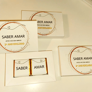 Caixa com 2 napolitanas de Chocolate de Leite