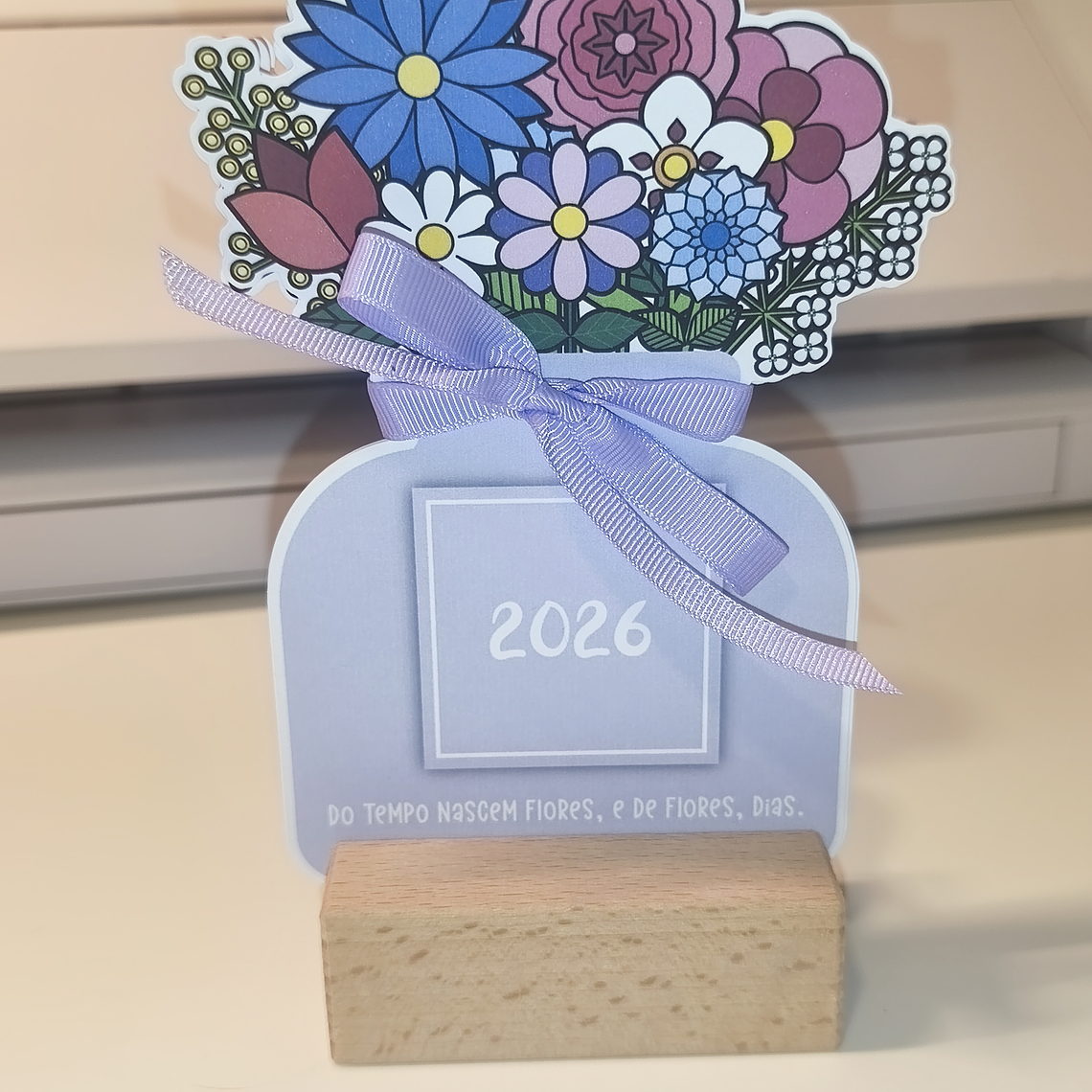 Calendário Floral com Base em Madeira 2
